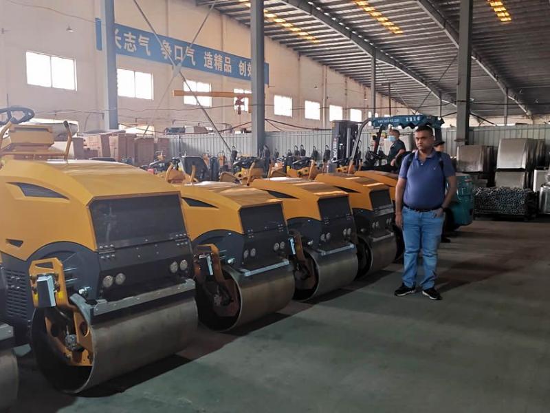 2噸小型壓路機操作竟然這么簡(jiǎn)單!